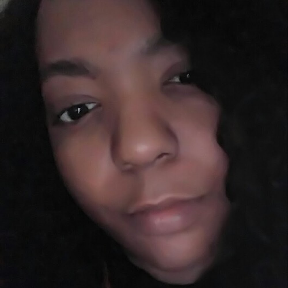 Meet your Posher, Natasha